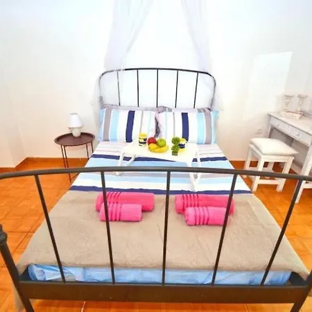 Nirvana In Halikounas